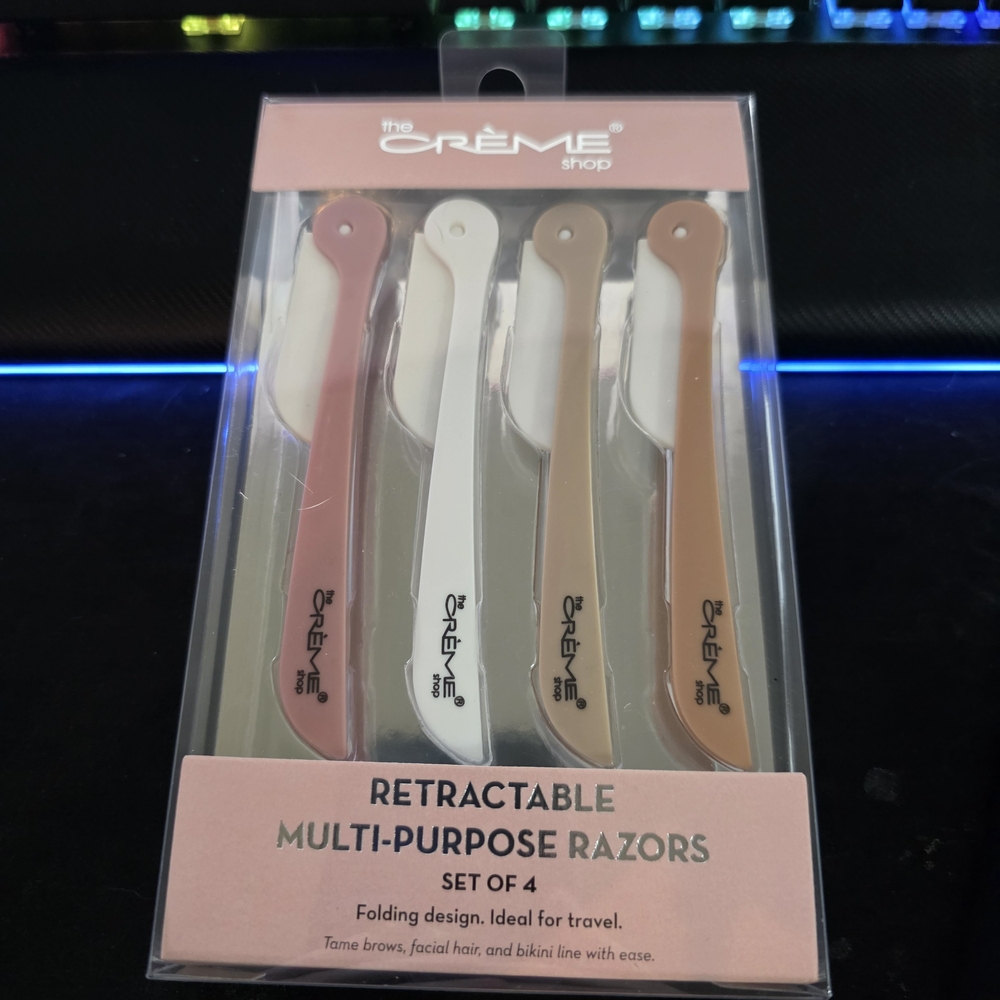 The Crème Shop Retractable Multi-Purpose Razors Set